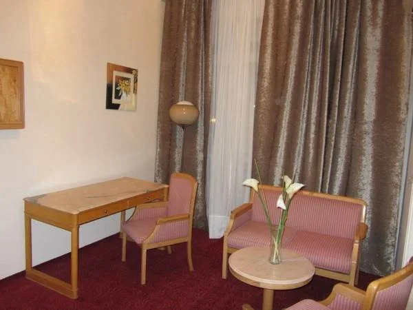 Golden Inn Hotel