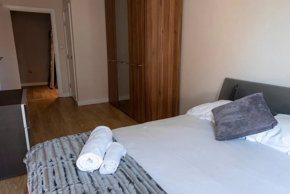 Amazing 2 Bed Flat in the Heart of Piccadilly
