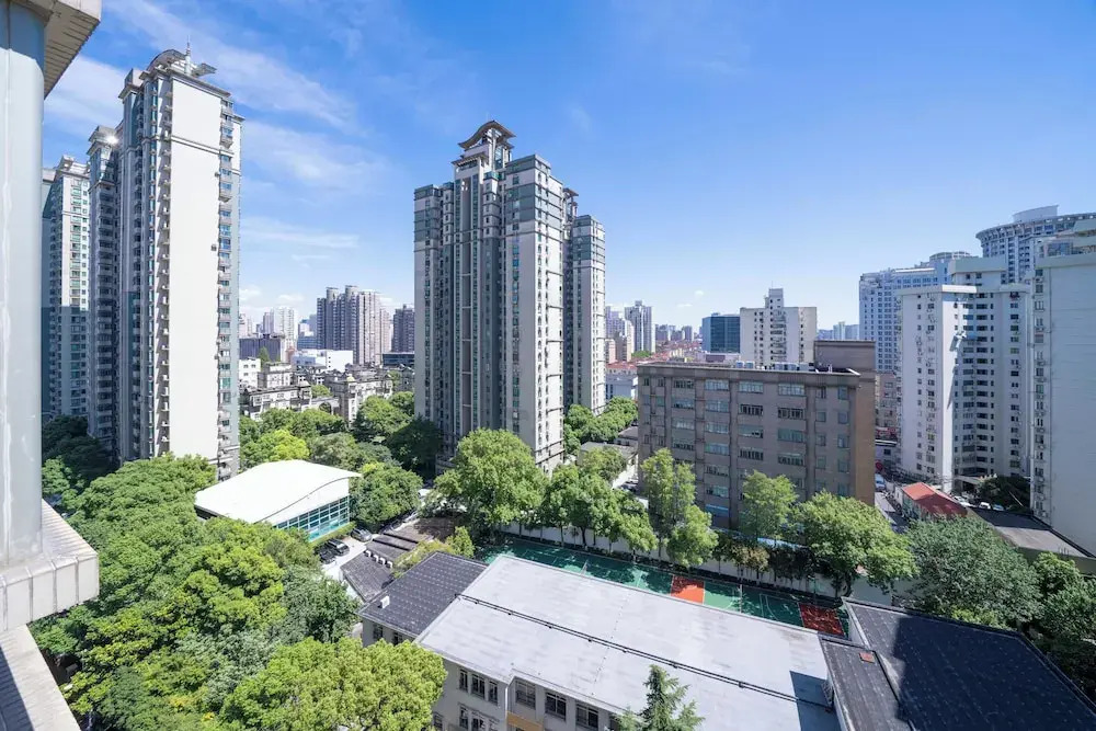 Tyms Elegant 2BR 1BA Apt Walk to Malls