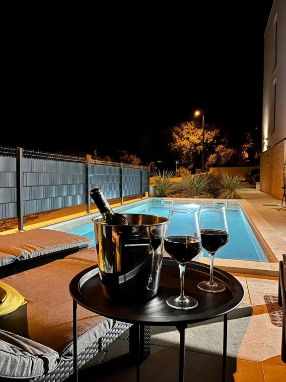 J&N Hills Residence with swimming pool