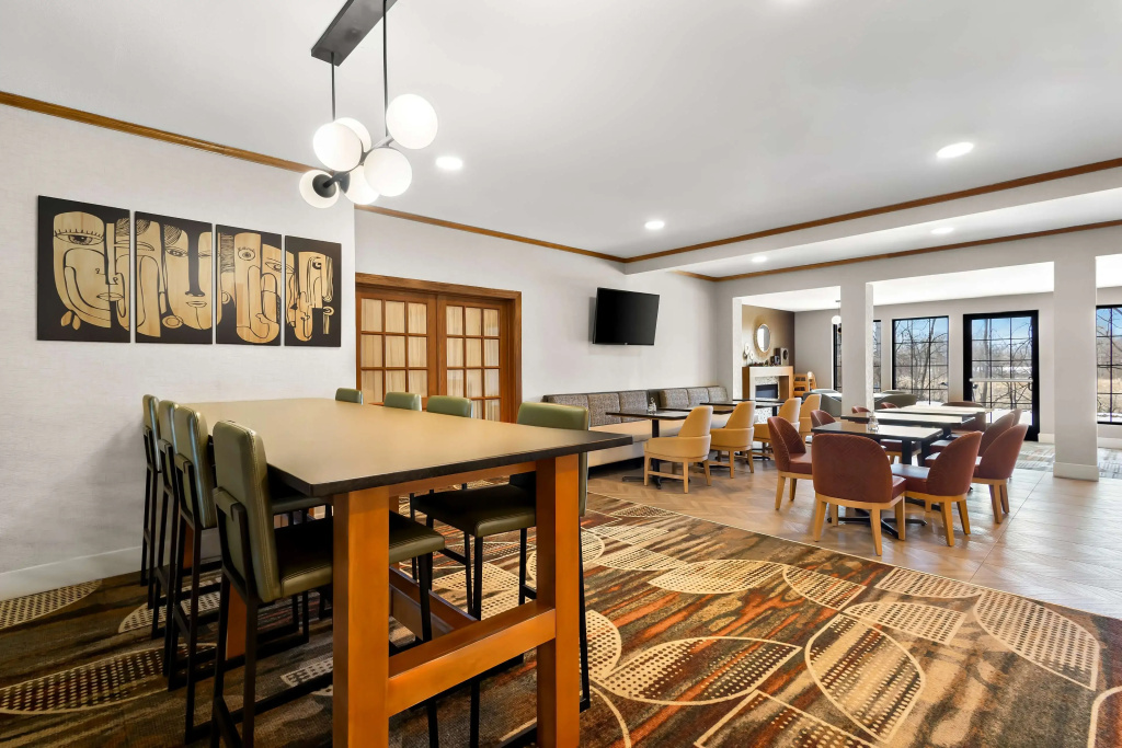 Holiday Inn Express Fremont (Angola Area)