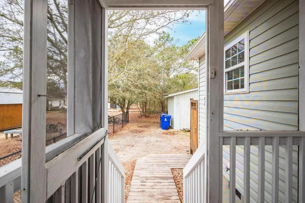 Seaside Kayaks by Oak Island Accommodations