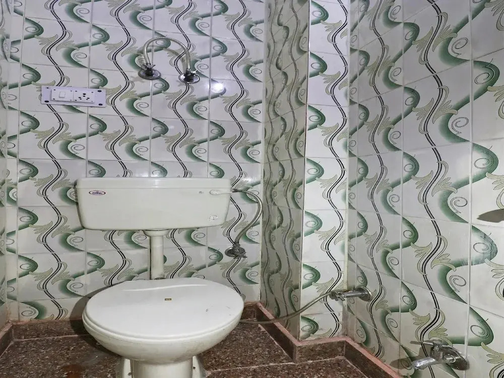 Aadharshila Guest House by OYO Rooms