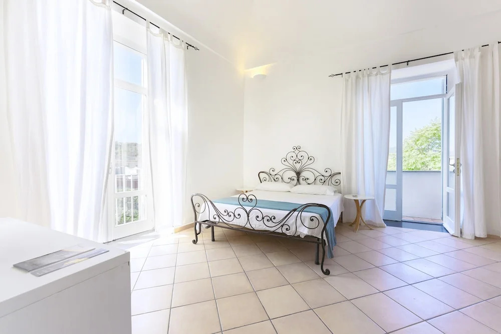 Le Grand Bleu - Gioia Apartments