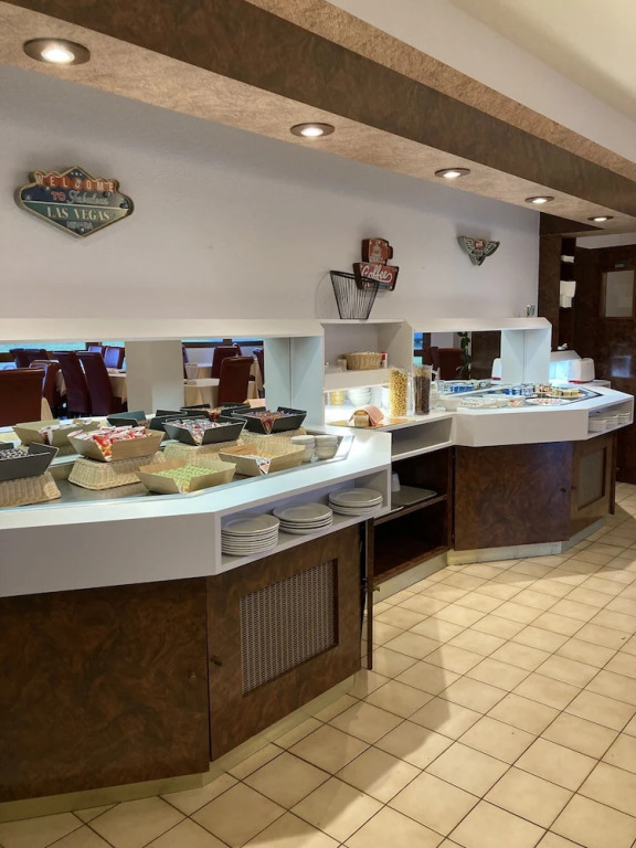 Brit Hotel Essentiel Moulins Avermes