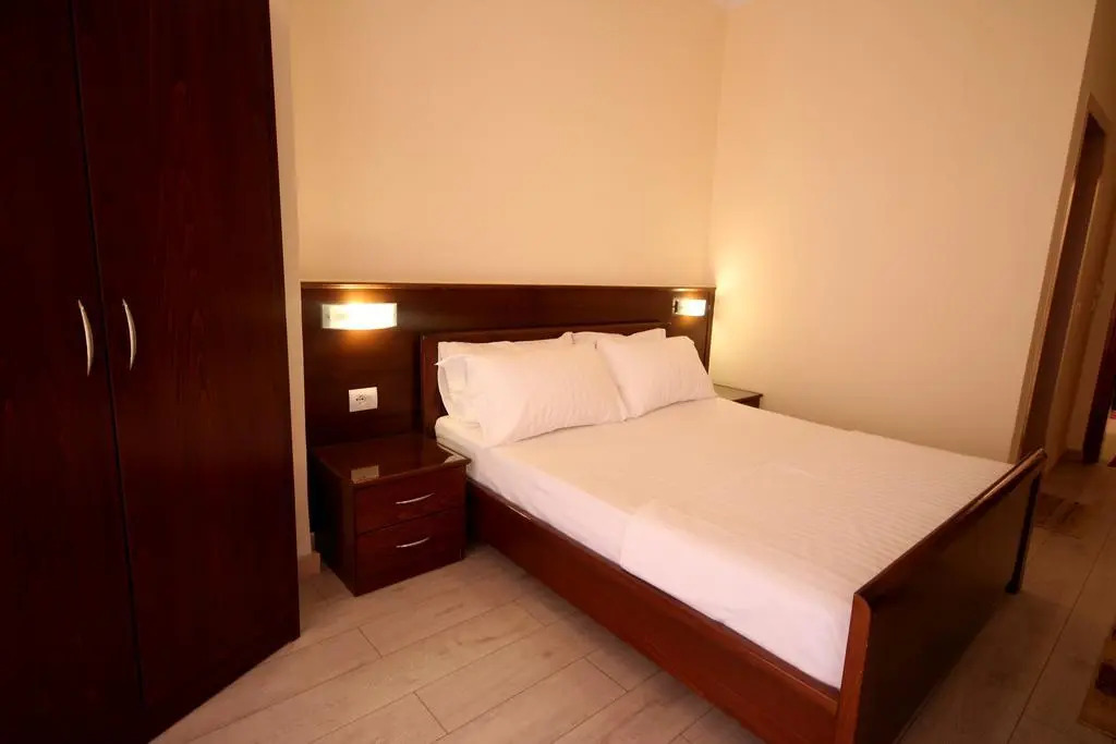 Hotel Ari