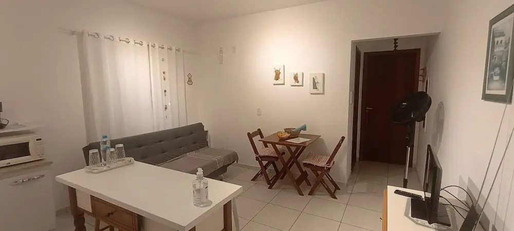 Apto 1 Quarto com Varanda e Estacionamento perto da praia