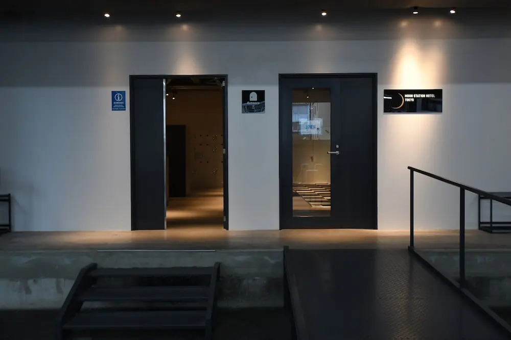 Moon Station Hotel Tokyo