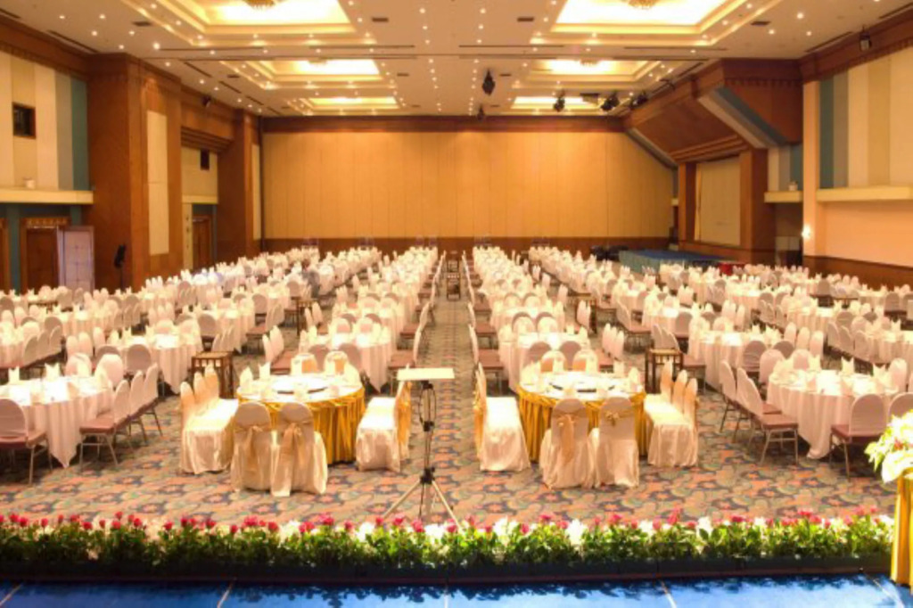 Thumrin Thana Hotel