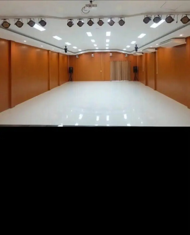 โรงแรมแอมไอม่อน - Am Amoonds Hotel