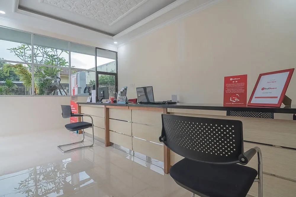 RedDoorz Syariah near Jalan Panglima Batur Banjarbaru