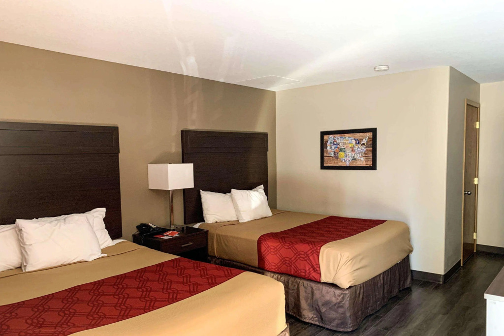 Econo Lodge Portland Downtown