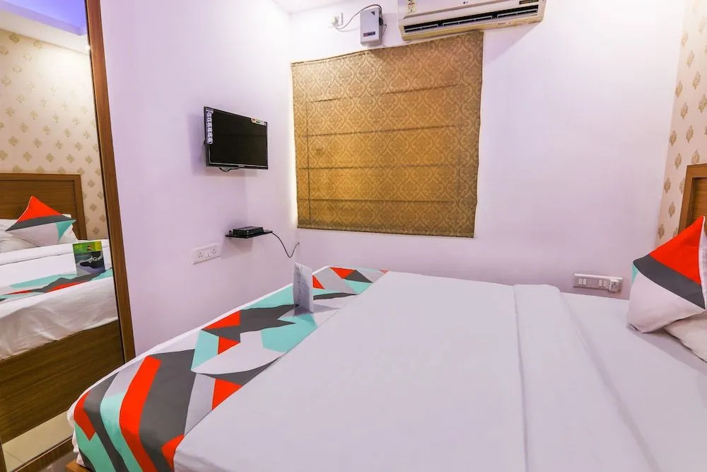 Fabhotel Avenue Inn