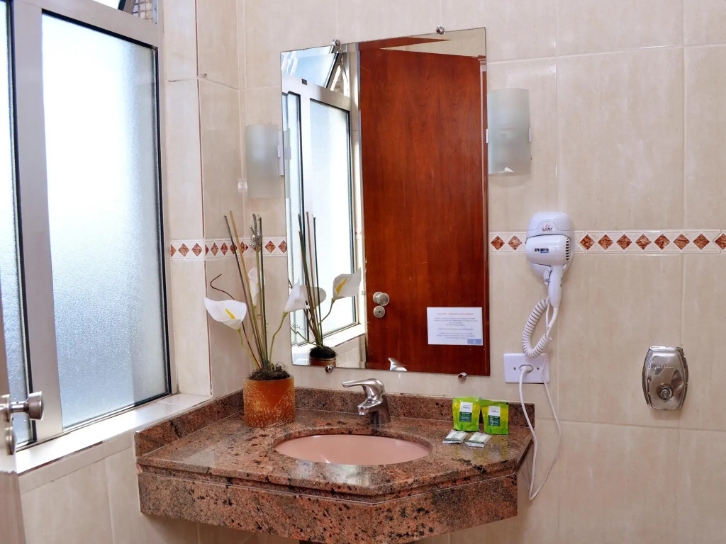 Caravelle Palace Hotel
