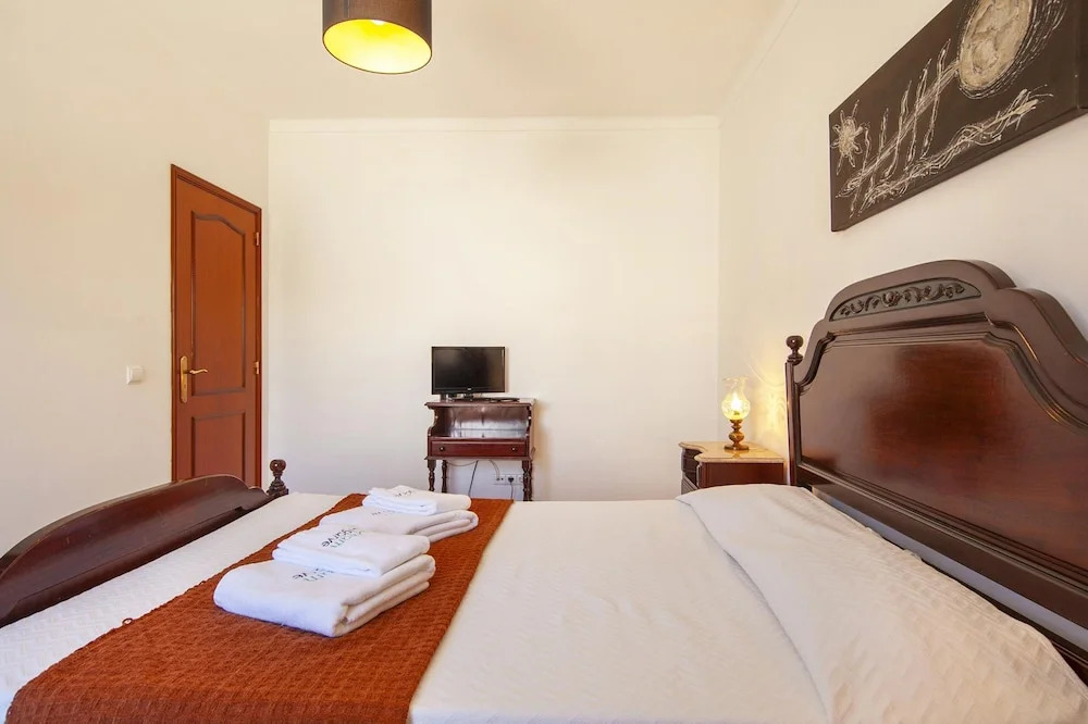 FF 03 - Bedroom 3 in Sea Breeze Guesthouse