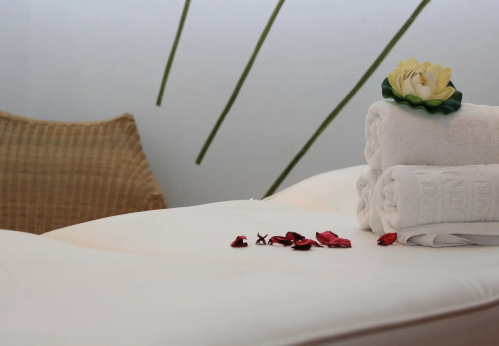 Phoenicia Express Hotel
