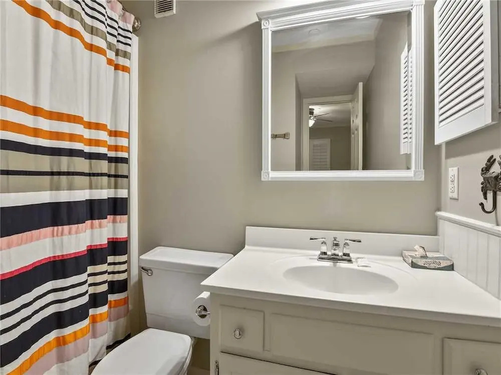 Beach & Tennis Admirals Row 320 - Two Bedroom Condo