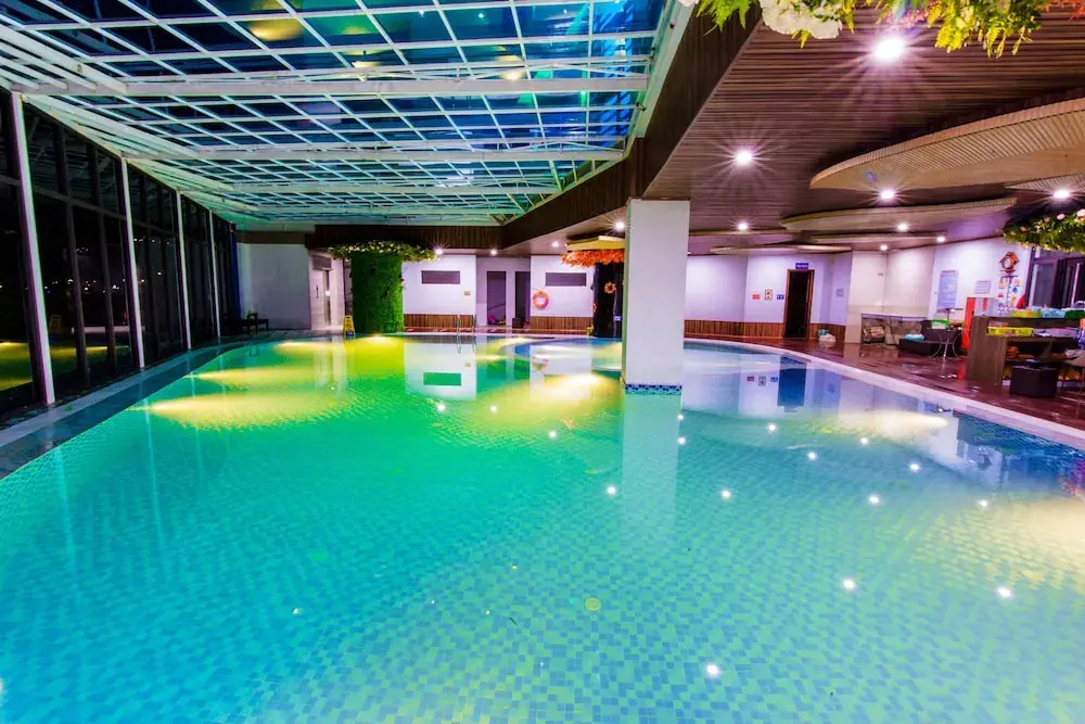 Sakura Hotel