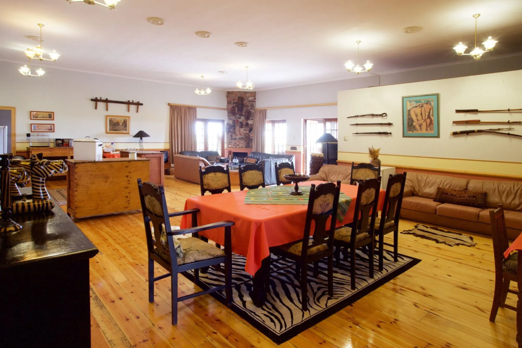 Mentors Country Estate