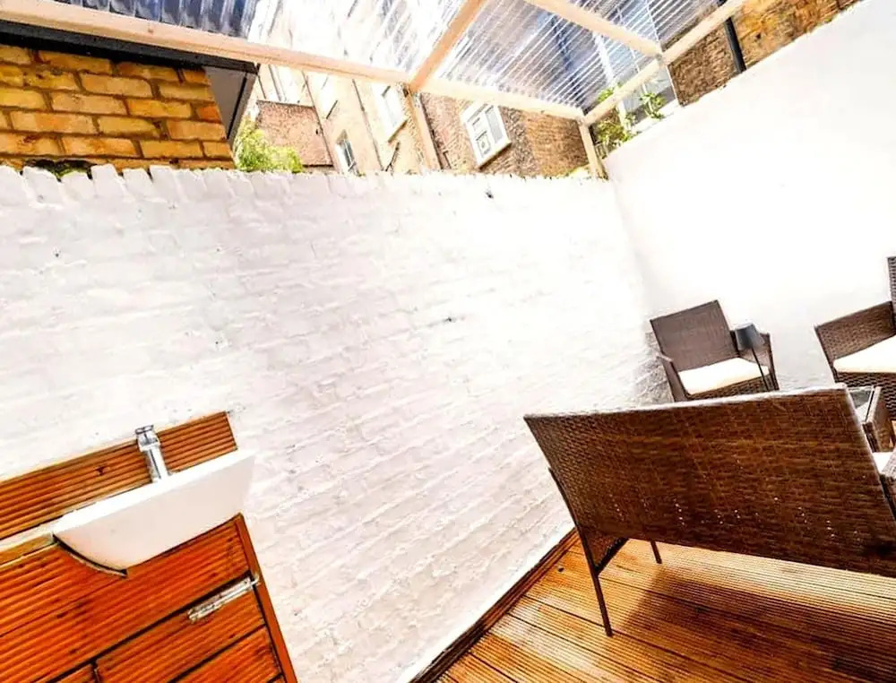 Bright 2BR Apartment in West Kensington