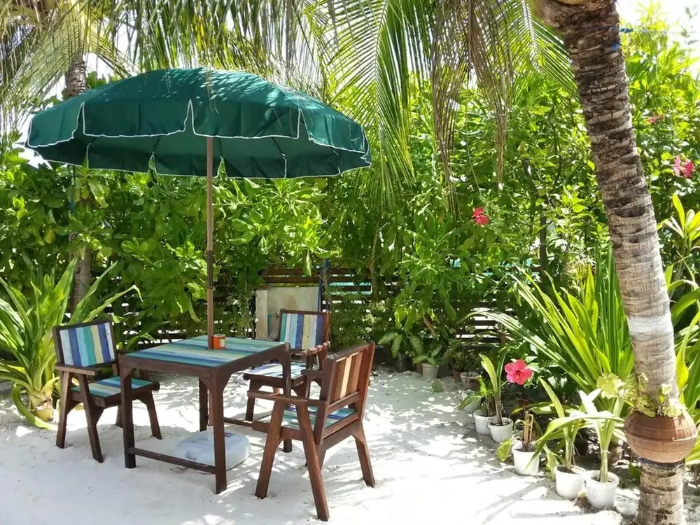 Live you Dream on the Island of Dhigurah, Enjoying the Amenities Offered