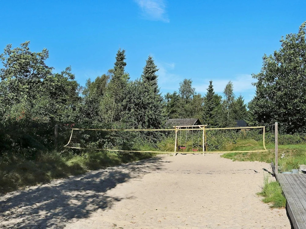 Pretty Holiday Home in Hadsund With Terrace