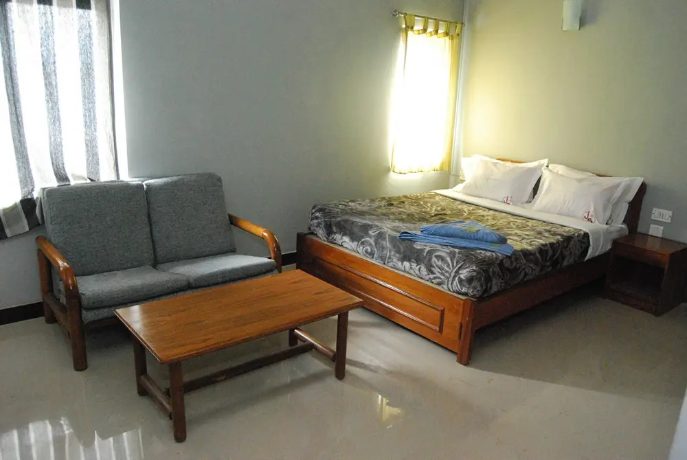 Hotel Shiv Shanti Grand