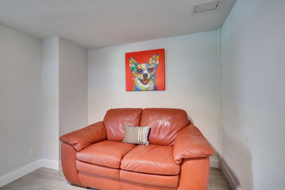 Pool & Patio! Gem 4 Mi to Fort Lauderdale Beach