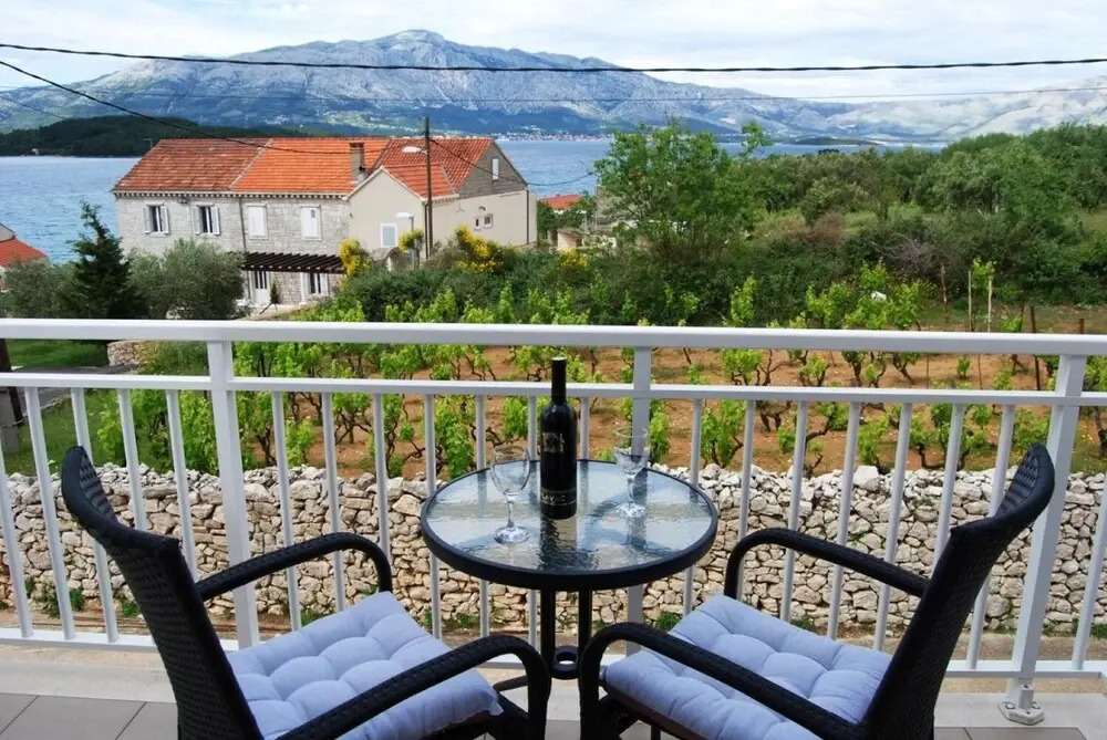 Krila - Cozy and Seaview - A2