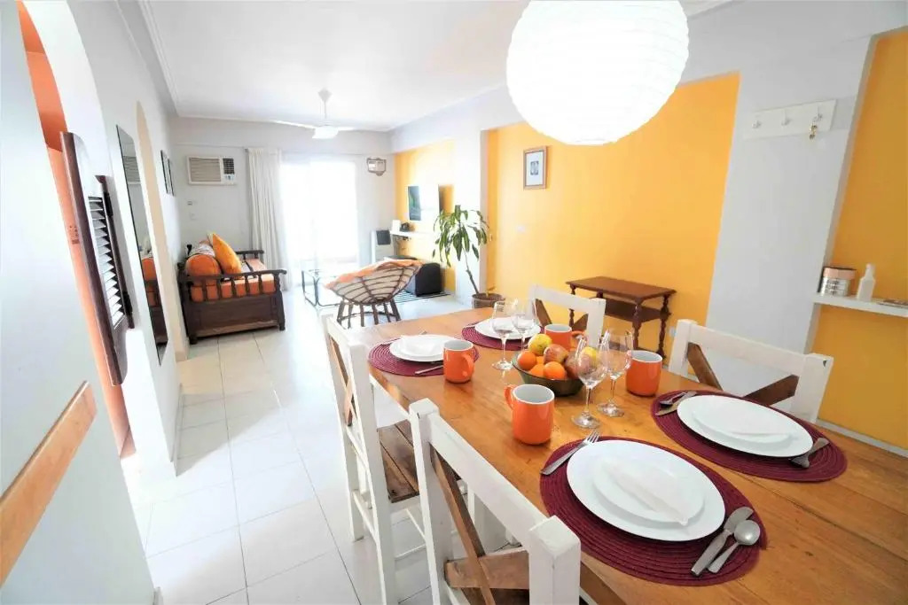 Rent for Days II - Top Centro