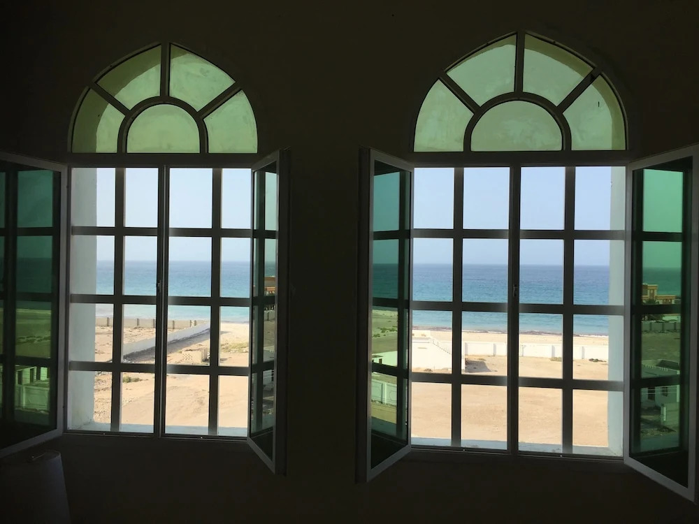 Beachfront Room With Stunning sea View Free Breakfast and Toiletries