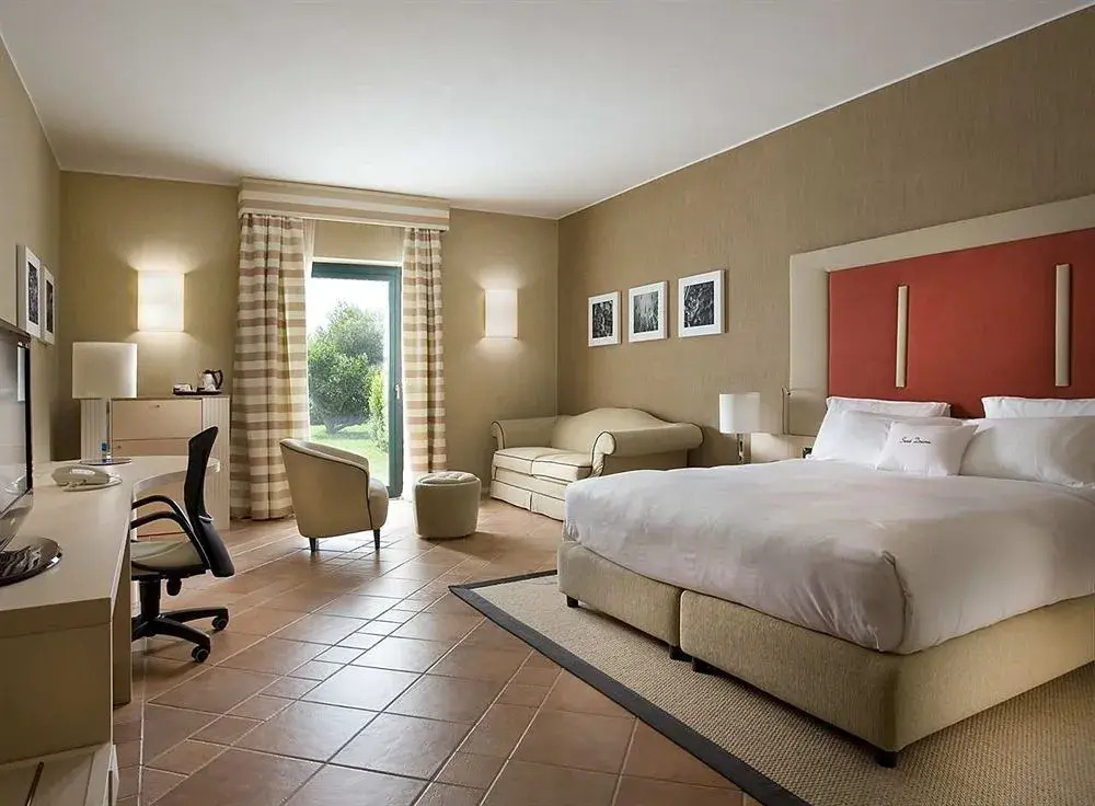 Doubletree By Hilton Acaya Golf Resort Lecce