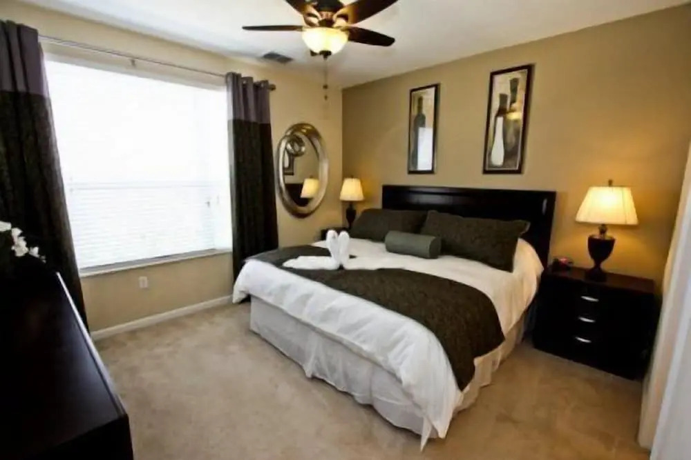 Ravis Retreat Townhouse at Vista Cay Resort