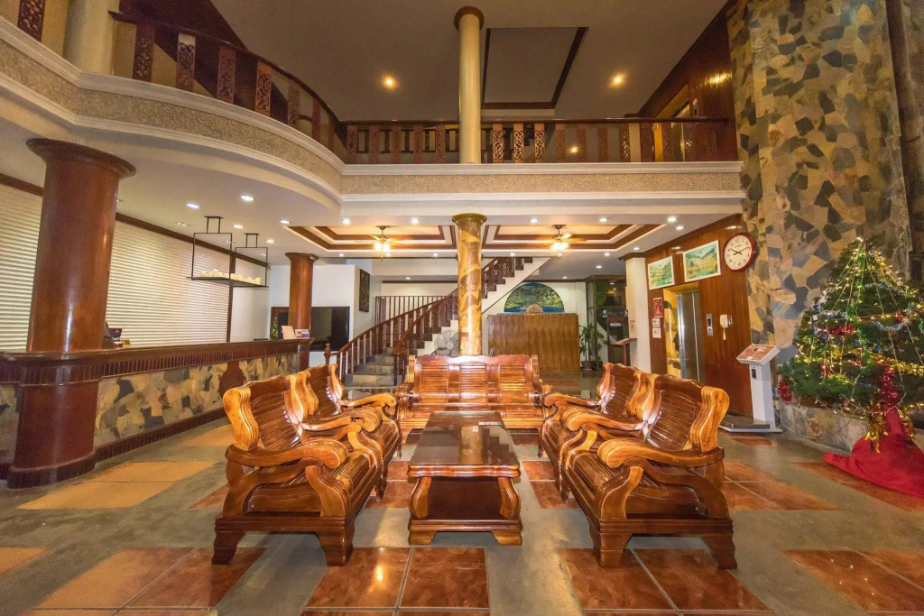 Tony Resort