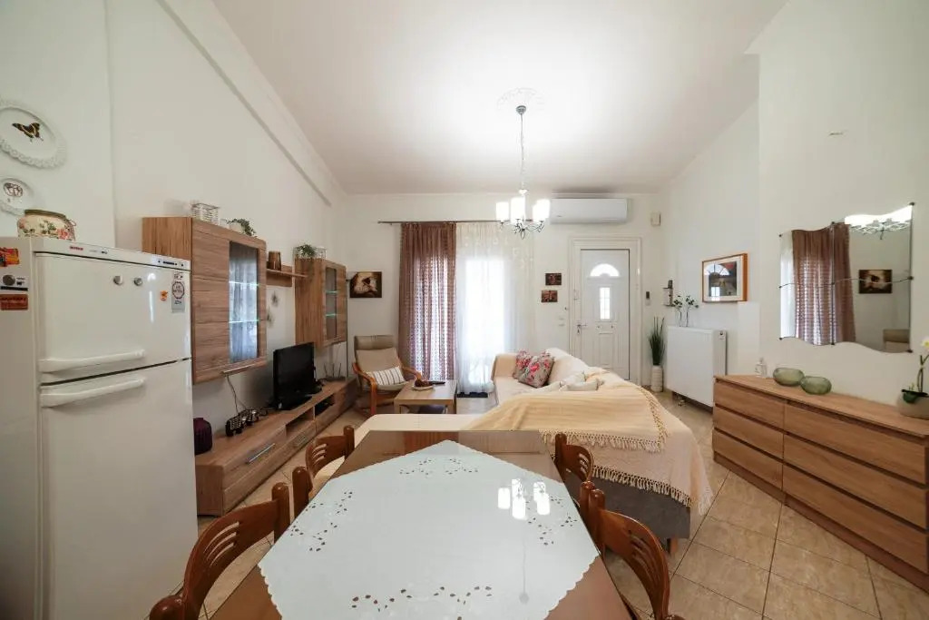 Porto Ofrynio Central Deluxe Golden Apartment