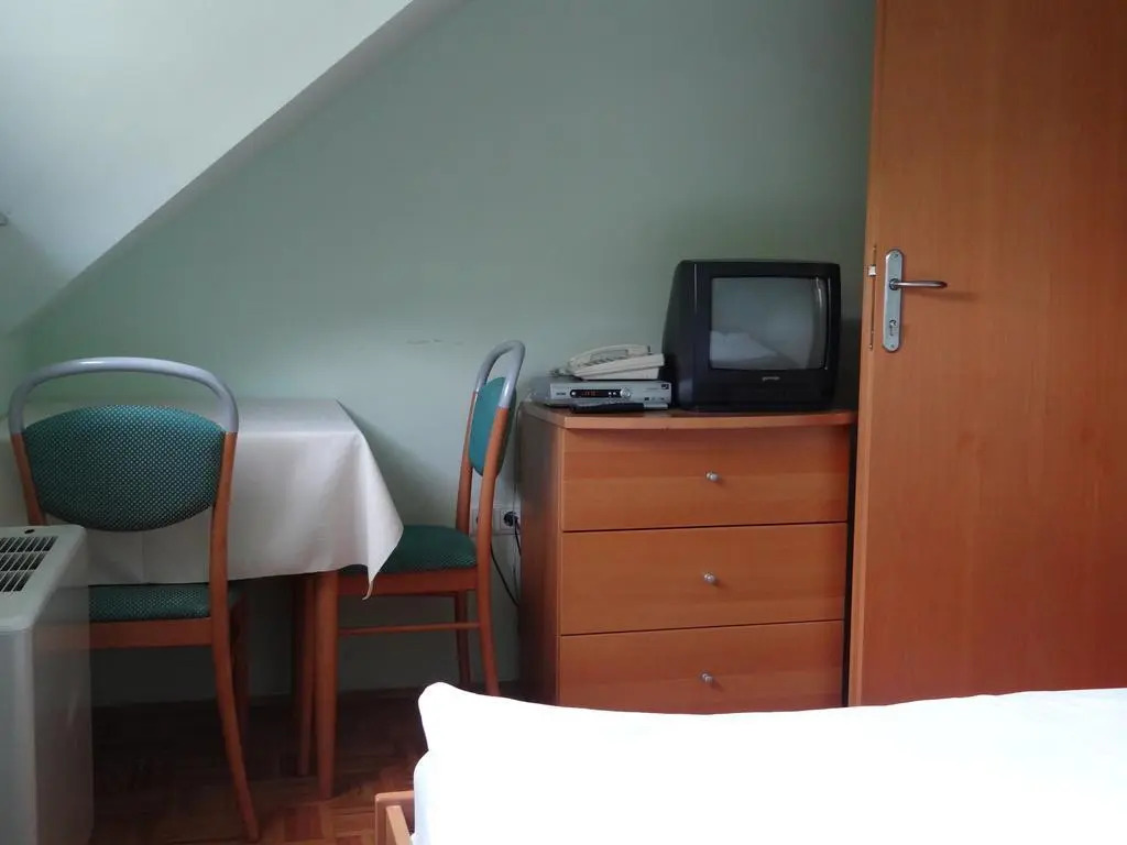 Rooms Hochkraut