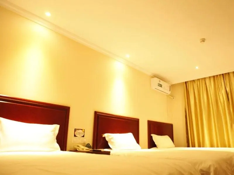 GreenTree Inn Shandong Zaozhuang Xuecheng District Road Taishan Road Road Communist Youth League School Express Hotel