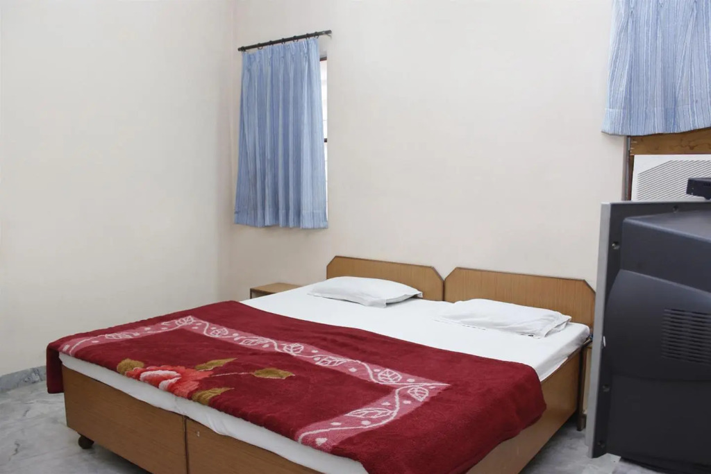 Hotel Sugandh Retreat Near Bus Stand Jaipur
