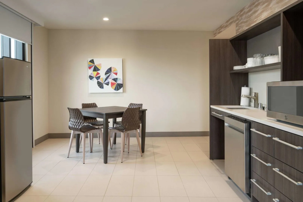 Home2 Suites By Hilton Woodland Hills Los Angeles