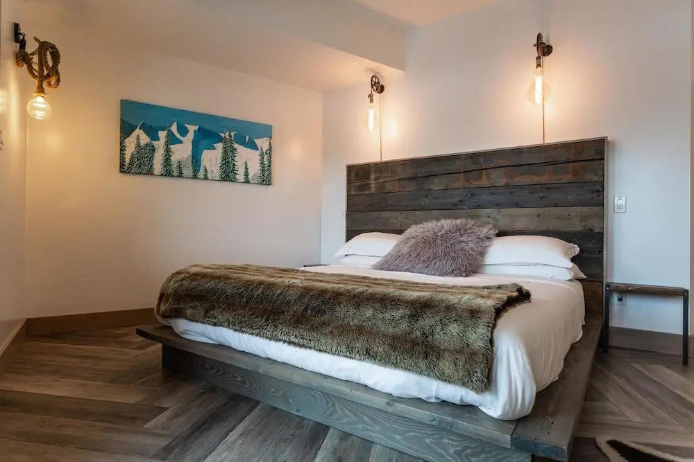 Blackstone B&B