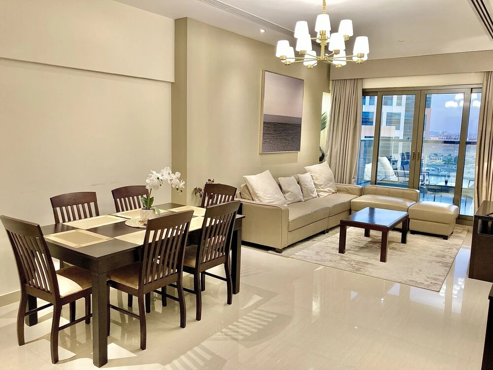 SuperHost - Elite Apartment With Canal and City Skyline Views