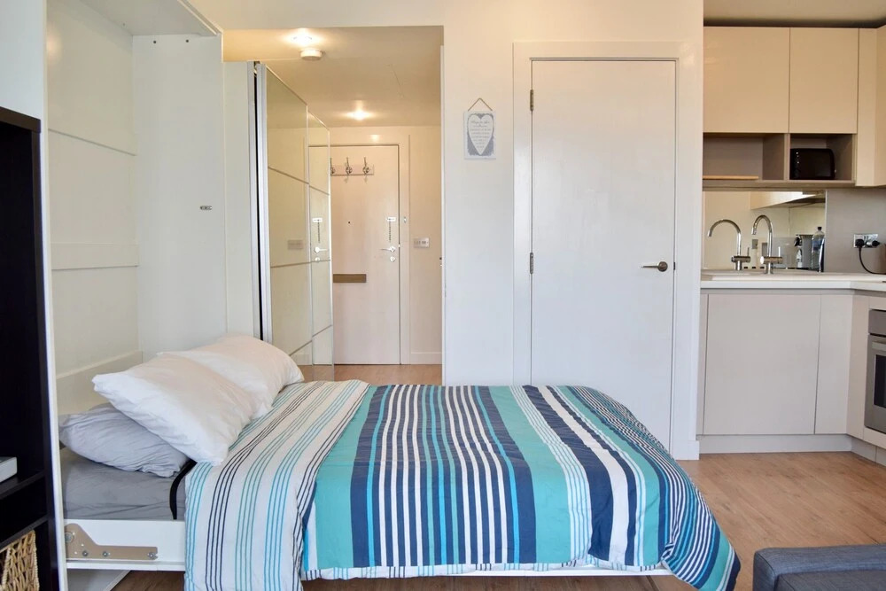 Stylish 1 Bedroom Studio Near Canary Wharf