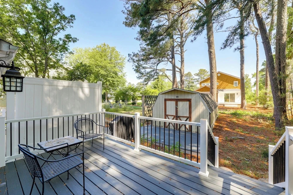 2 Mi to Bethany Beach: Duplex w/ Private Deck