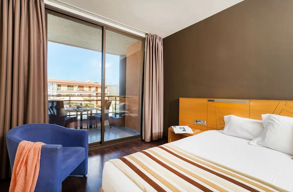 Hotel Restaurant Sant Pol