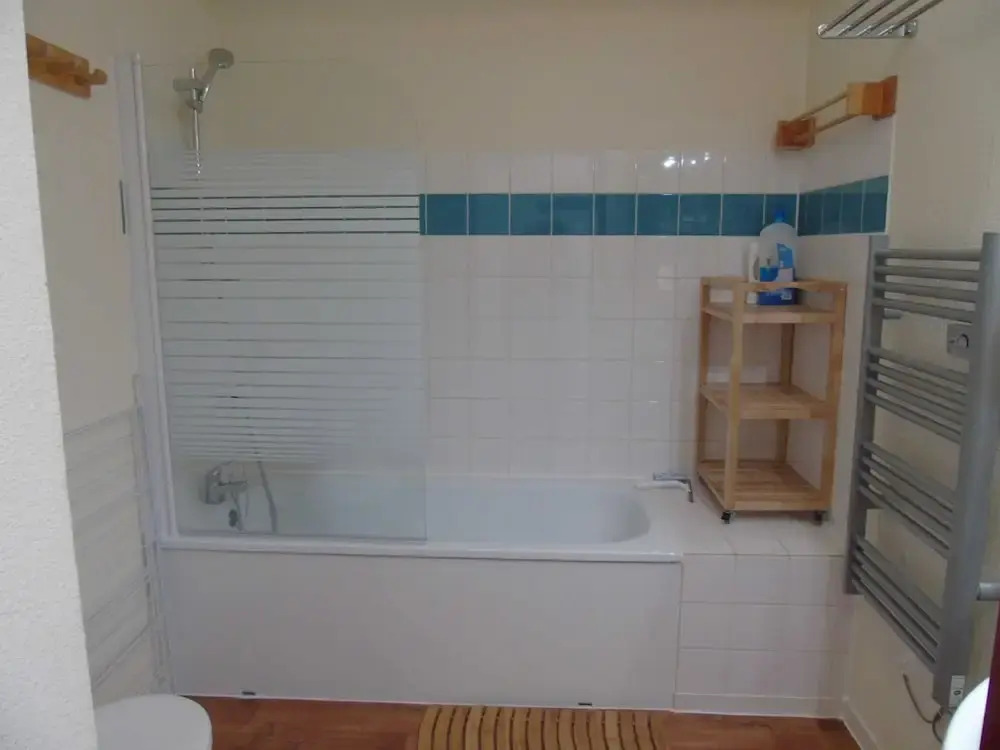 Lou Services Apartment CB25 LSI 001