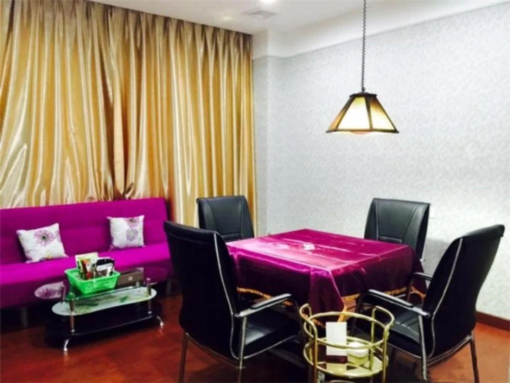Huayang Hotel