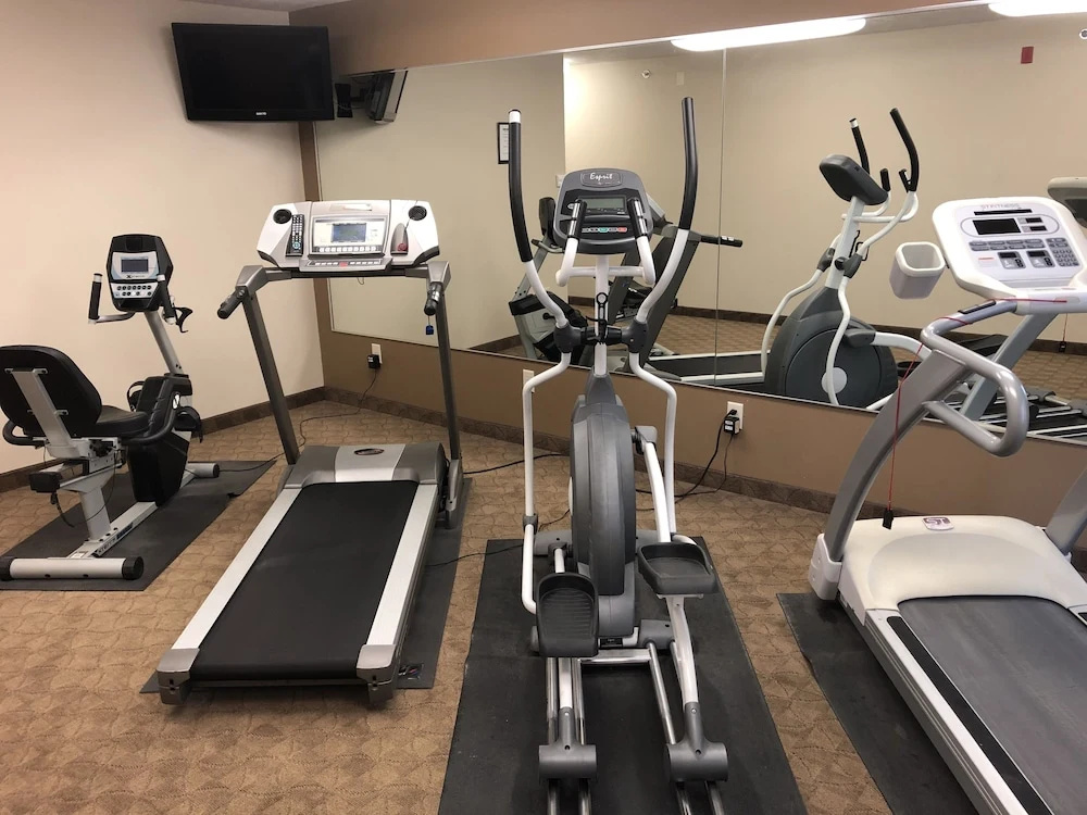Shenandoah Inn & Suites