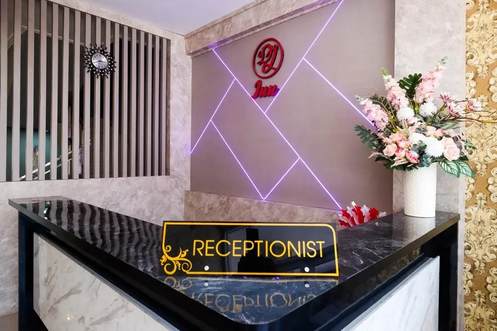 Urbanview Hotel DJ Inn Tegal