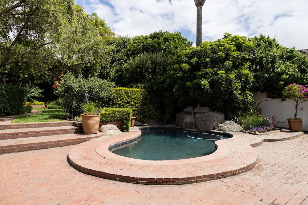 Cape Village Lodge