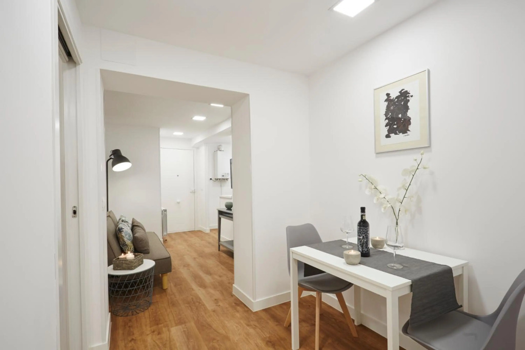 LEEWAYS APARTMENT I in SAN LORENZO